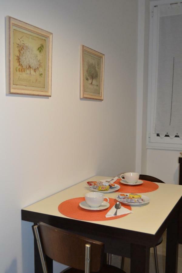 Mm House Apartment Tortona Milan Bagian luar foto